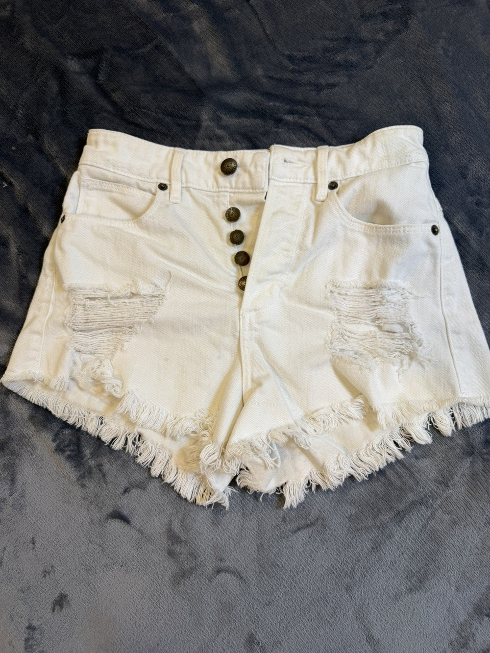 Guess Denim Shorts Women 25 White High Rise Button Fly Distressed Frayed Cutoff